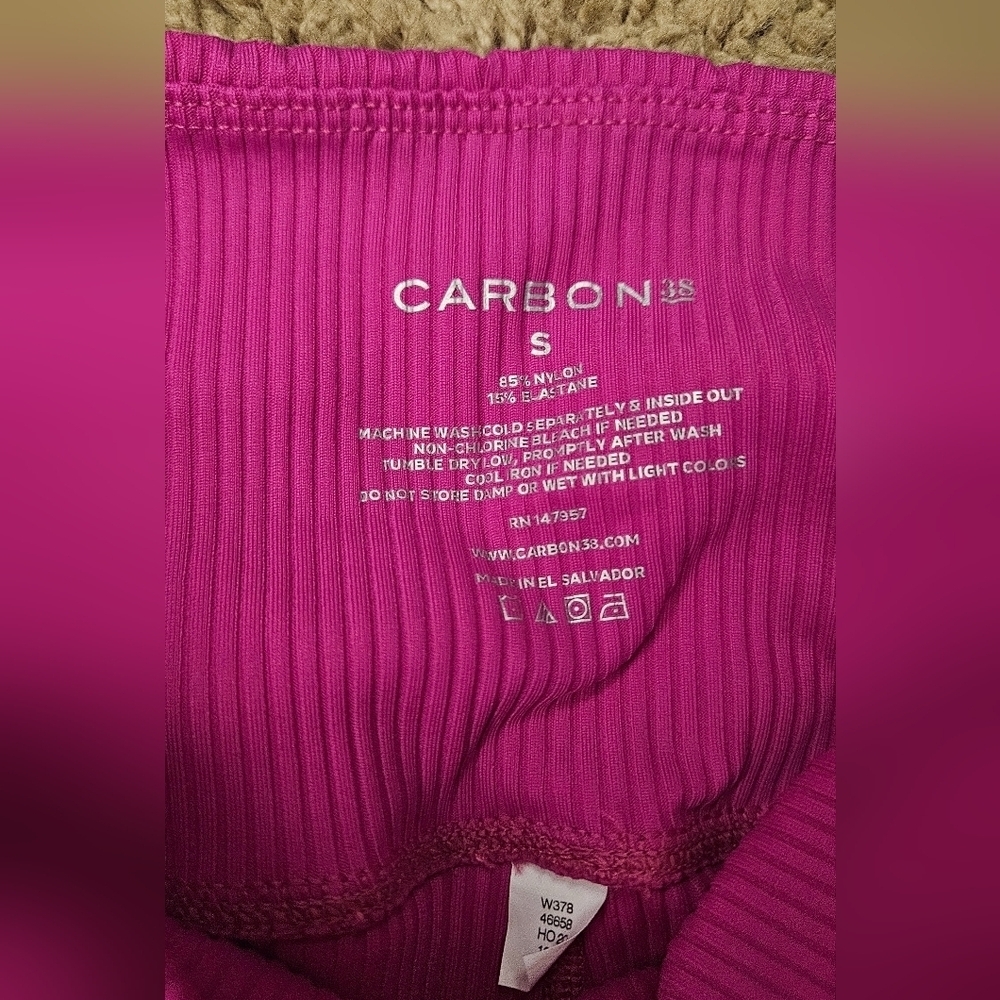 CARBON38 Ribbed 7/8 Lcgging In Magenta. Size Small - Picture 6 of 11